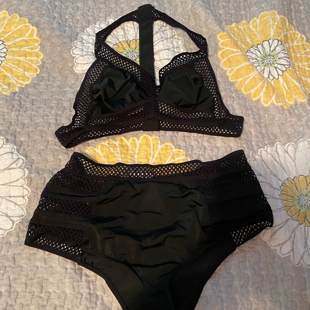 Large IHEARTRAVES 2 piece set